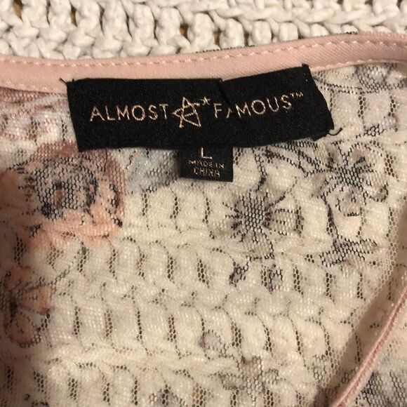 NWT Almost Famous blouse sz L - Picture 6 of 7